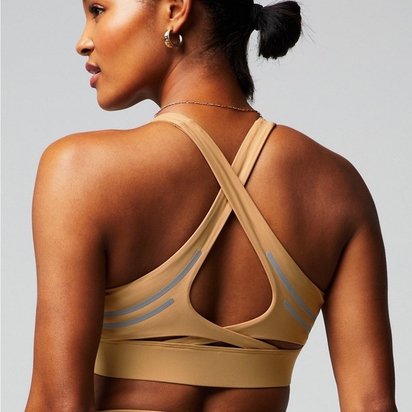 Fabletics No Bounce Reflective High Impact Sports Bra - Picture 2 of 11